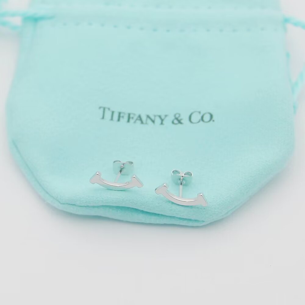 Tiffany & Co. Tiffany T Smile Earring - DopestKickz