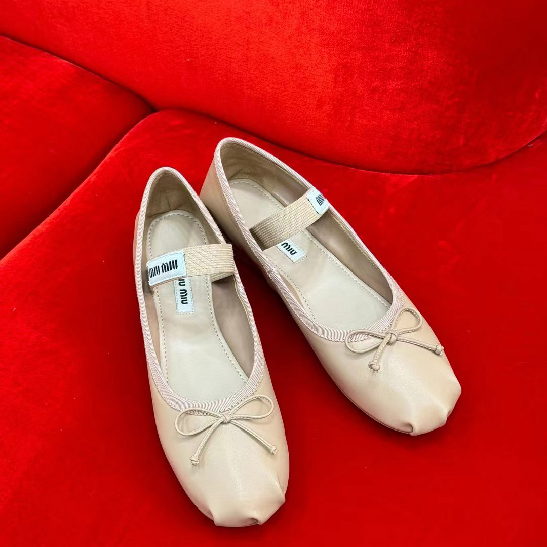 Miu Miu Leather Bow Ballerina Flats - DopestKickz