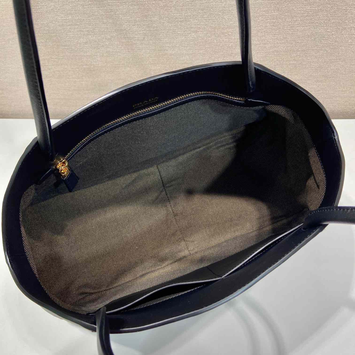 Prada Large Leather Tote Bag - DopestKickz