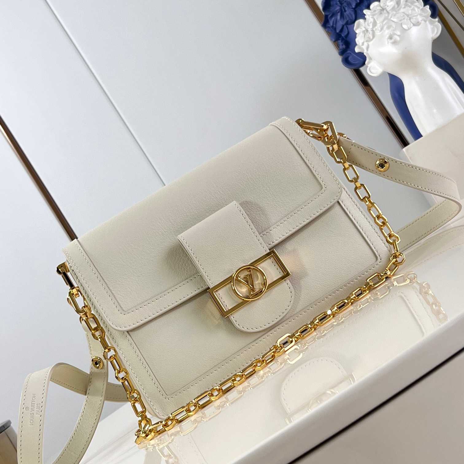 Louis Vuitton Dauphine Soft MM   M25050 - DopestKickz
