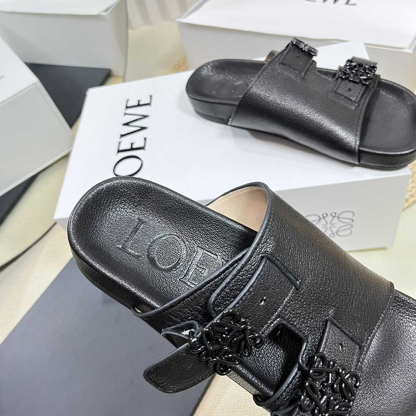 Loewe Ease slide In Goatskin - DopestKickz