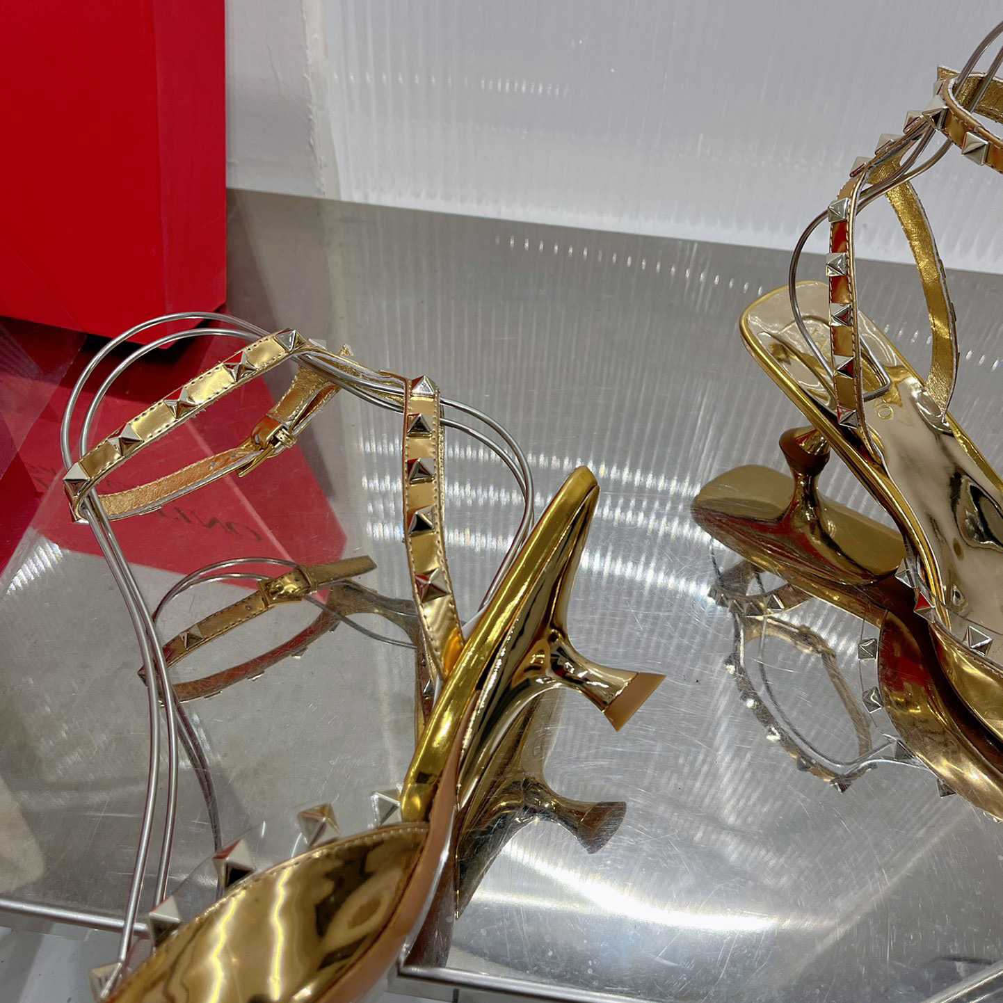 Valenti Garavani Rockstud Couture 58mm Mirrored Pumps - DopestKickz