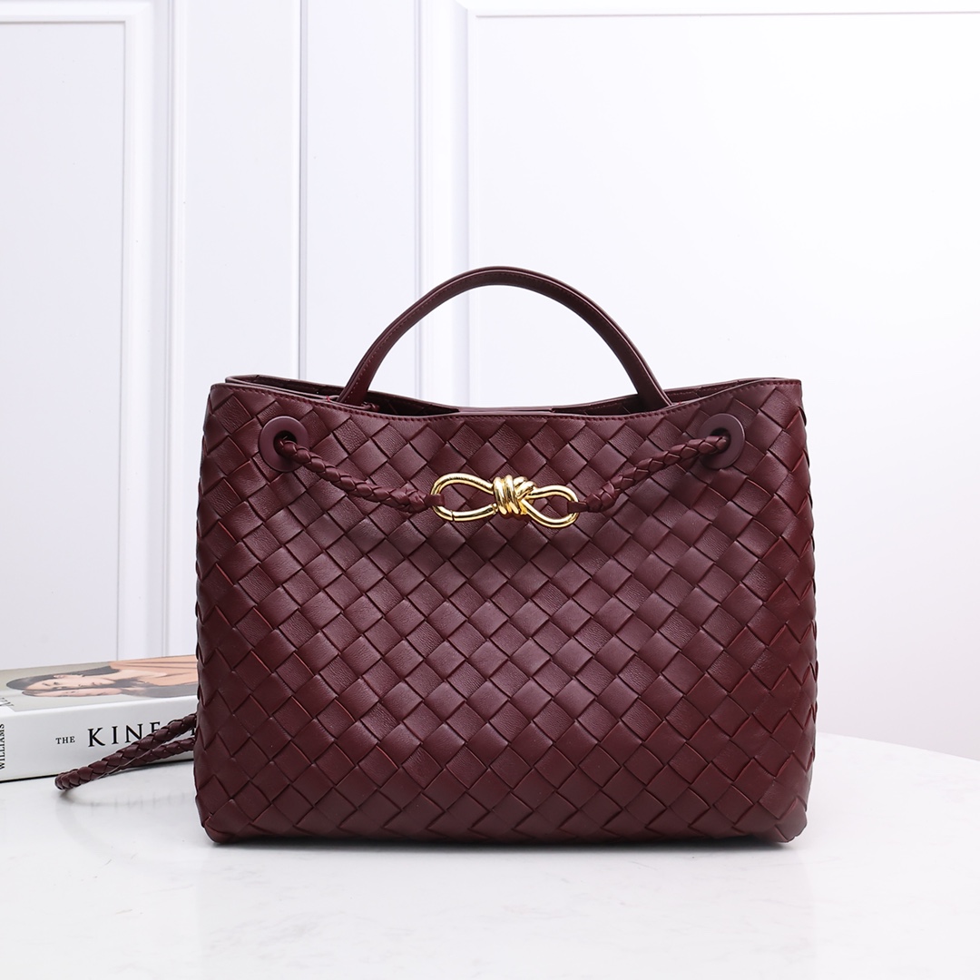 Bottega Veneta Medium Andiamo  32*24*12CM - DopestKickz