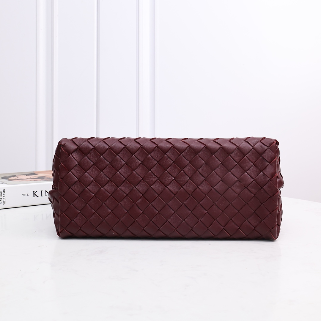 Bottega Veneta Medium Andiamo  32*24*12CM - DopestKickz