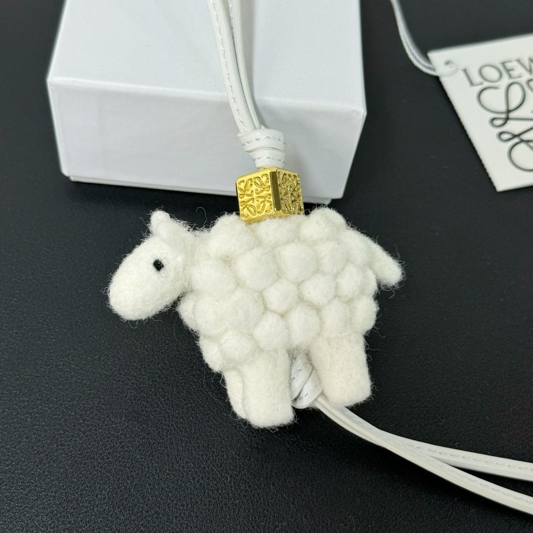 Loewe Sheep charm In Felt And Calfskin - DopestKickz