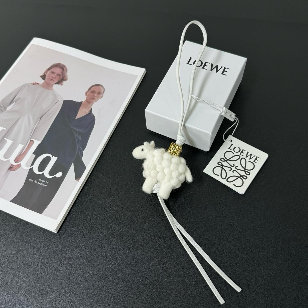 Loewe Sheep charm In Felt And Calfskin - DopestKickz