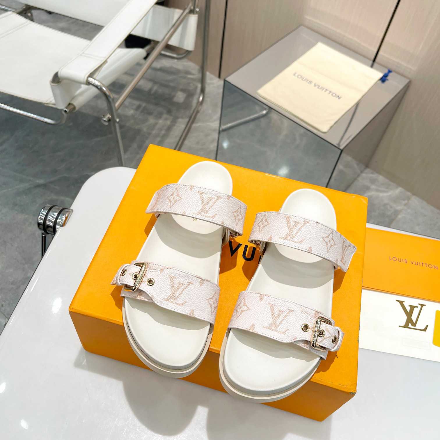 Louis Vuitton Bom Dia Flat Comfort Mule     1ACHYI - DopestKickz