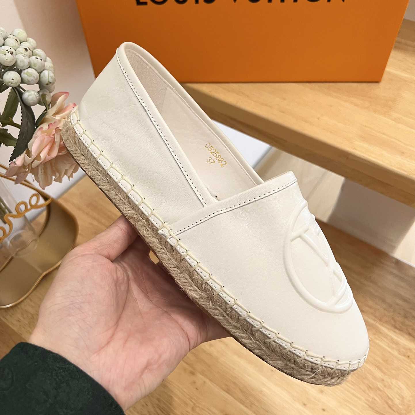 Louis Vuitton Starboard Flat Espadrille      1ABVLU - DopestKickz