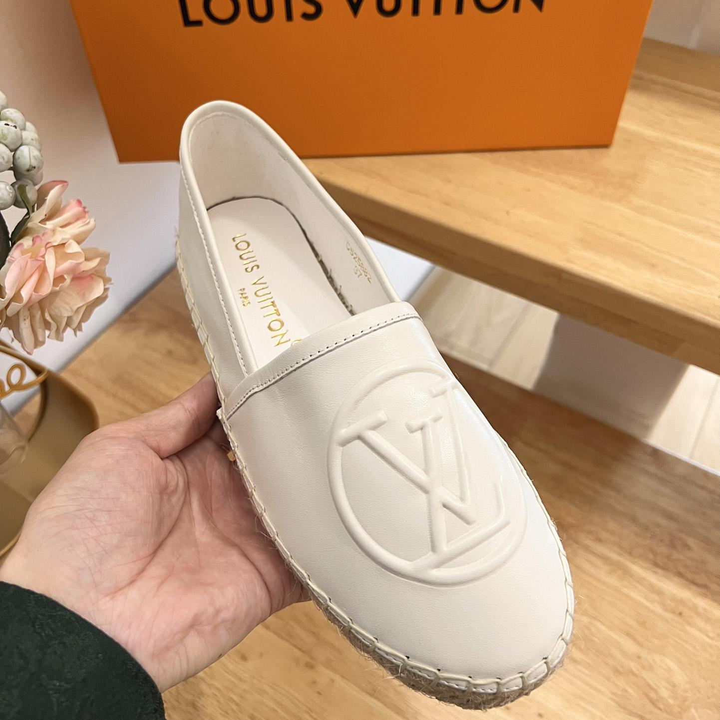 Louis Vuitton Starboard Flat Espadrille      1ABVLU - DopestKickz
