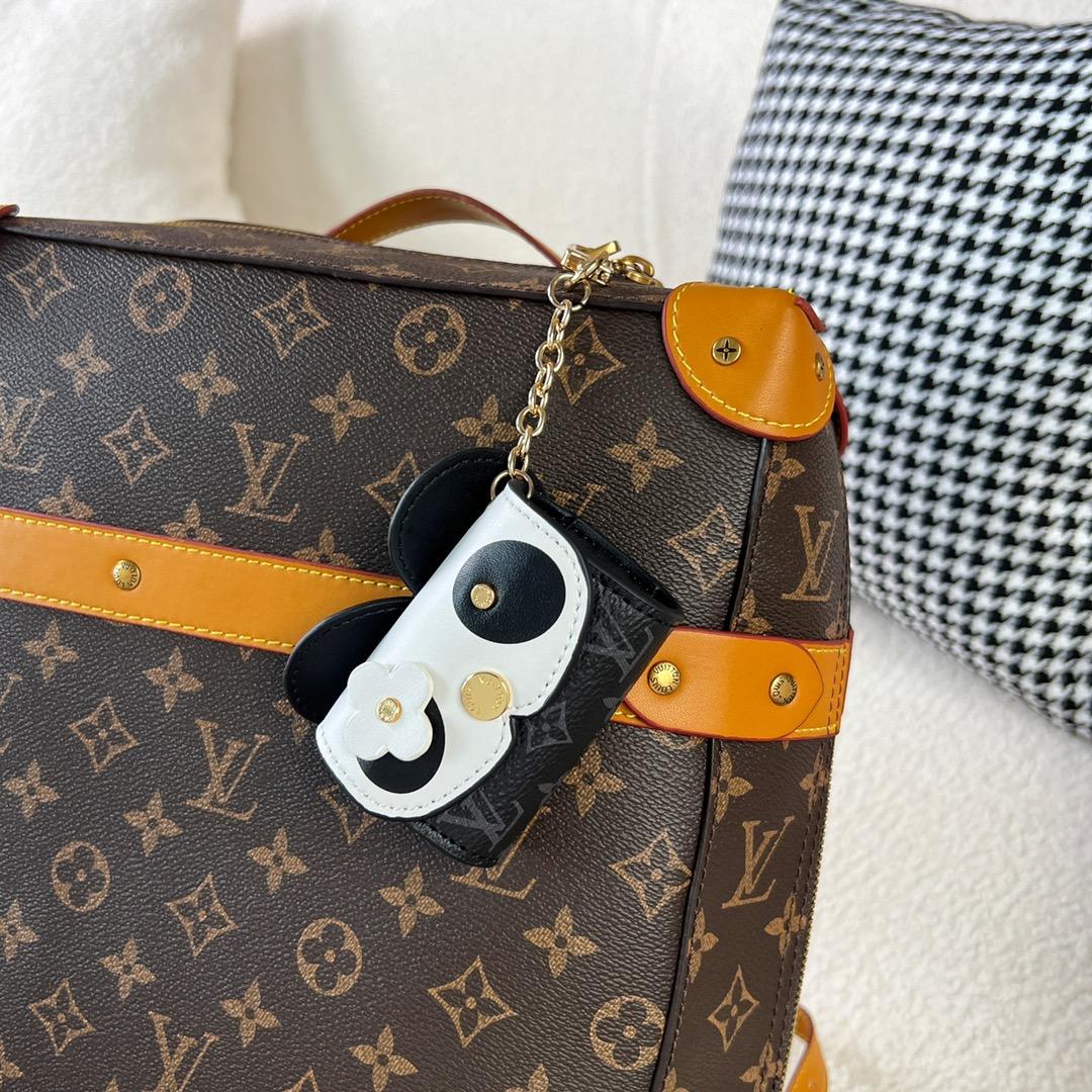 Louis Vuitton Panda Earpods Case    GI0861 - DopestKickz
