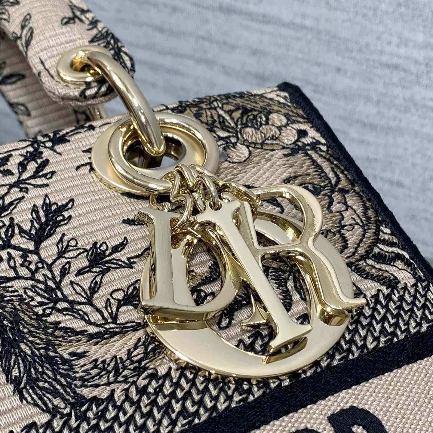 Dior Medium Lady D-Lite Bag - DopestKickz