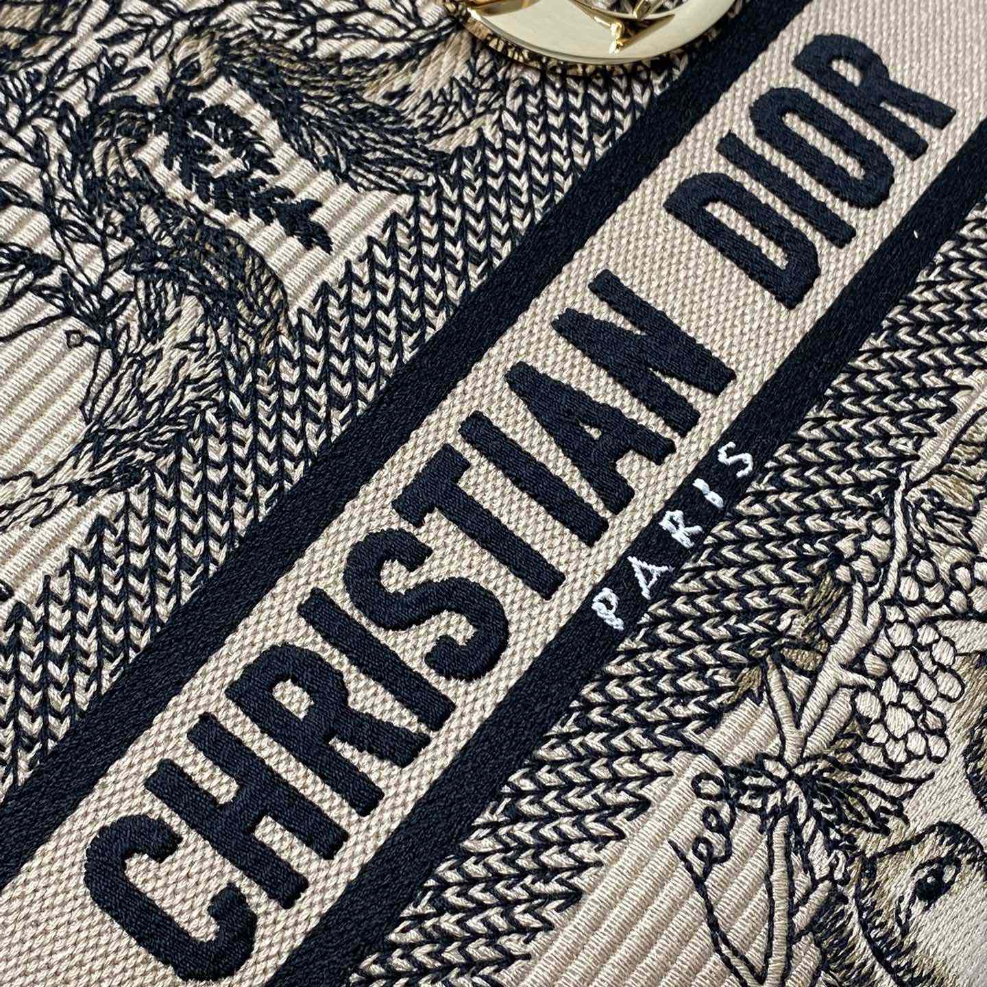 Dior Medium Lady D-Lite Bag - DopestKickz