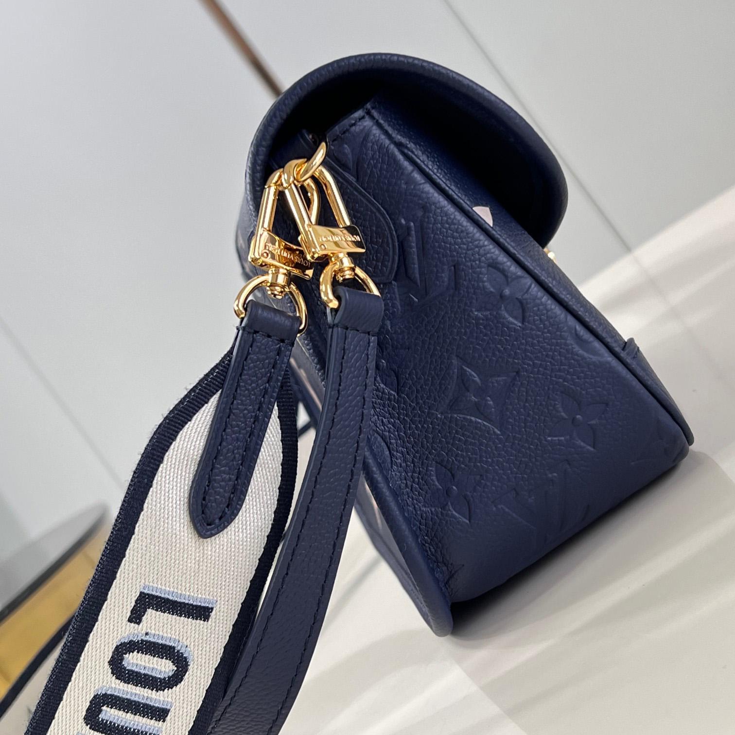 Louis Vuitton Diane   M47161 - DopestKickz