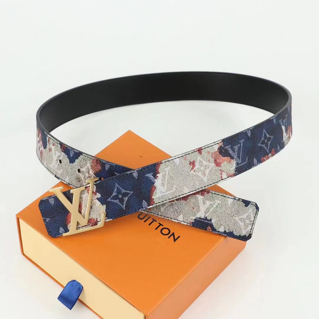 Louis Vuitton LV Initiales 40MM Reversible Belt     M8402S - DopestKickz