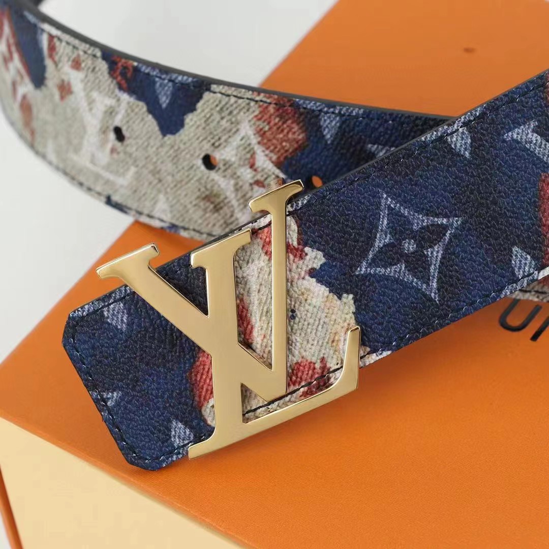 Louis Vuitton LV Initiales 40MM Reversible Belt     M8402S - DopestKickz