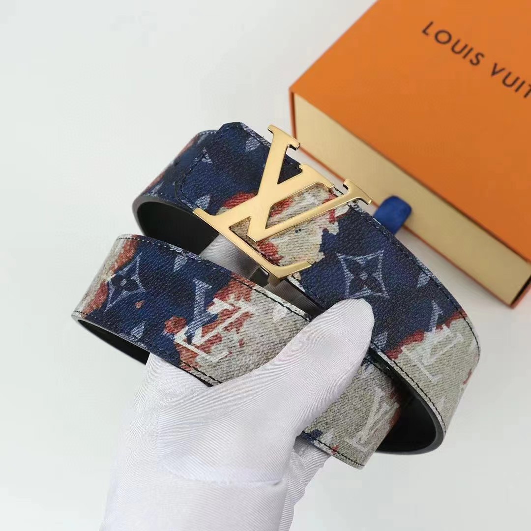 Louis Vuitton LV Initiales 40MM Reversible Belt     M8402S - DopestKickz
