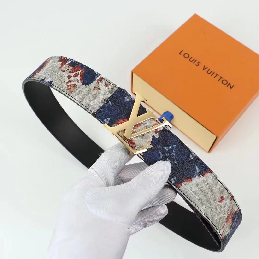 Louis Vuitton LV Initiales 40MM Reversible Belt     M8402S - DopestKickz