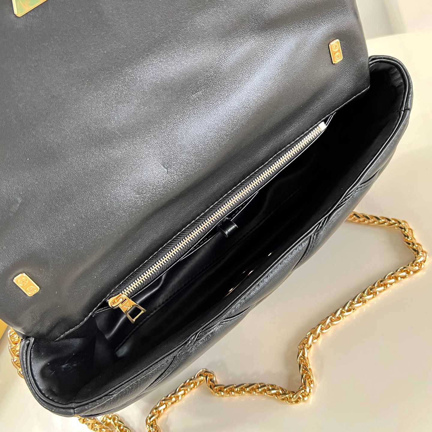 Louis Vuitton GO-14 GM   M23689 - DopestKickz