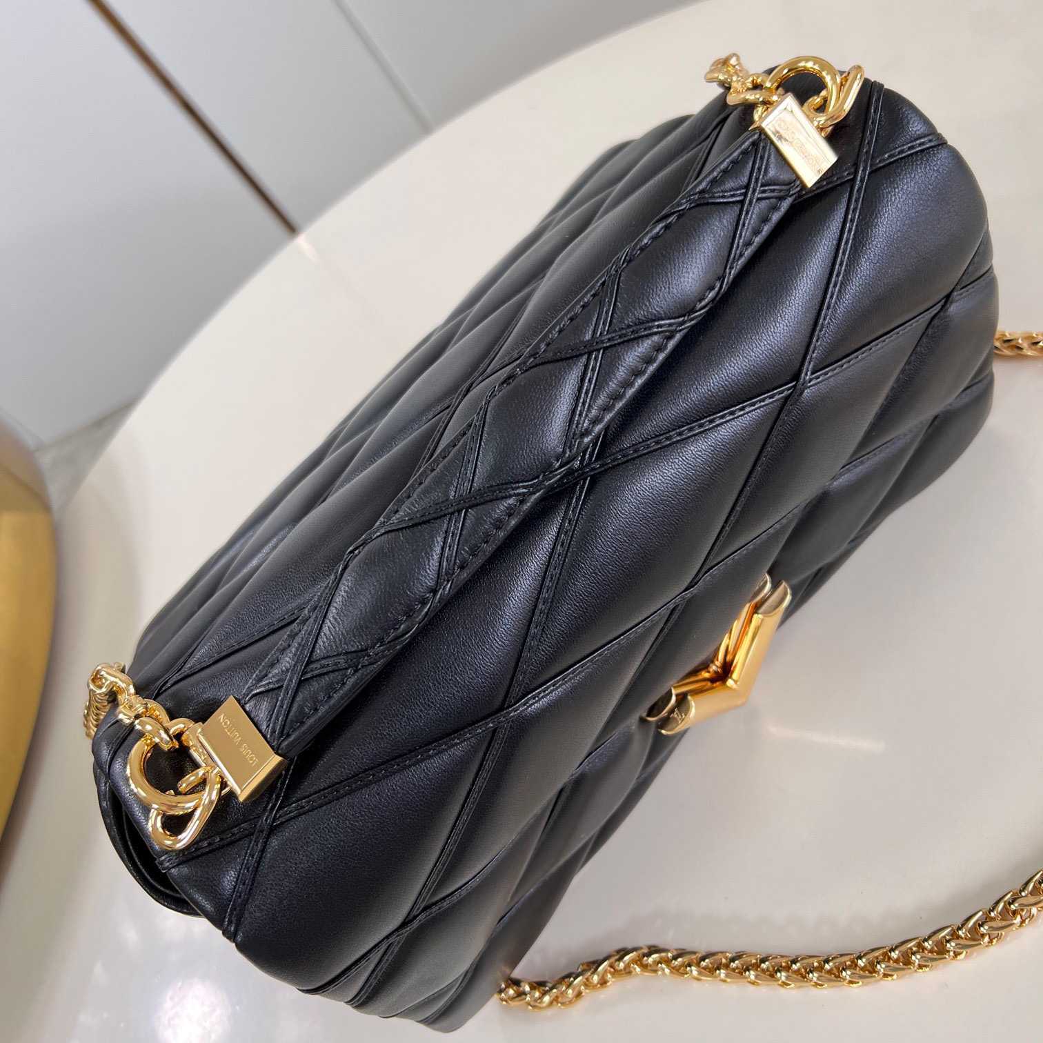 Louis Vuitton GO-14 GM   M23689 - DopestKickz