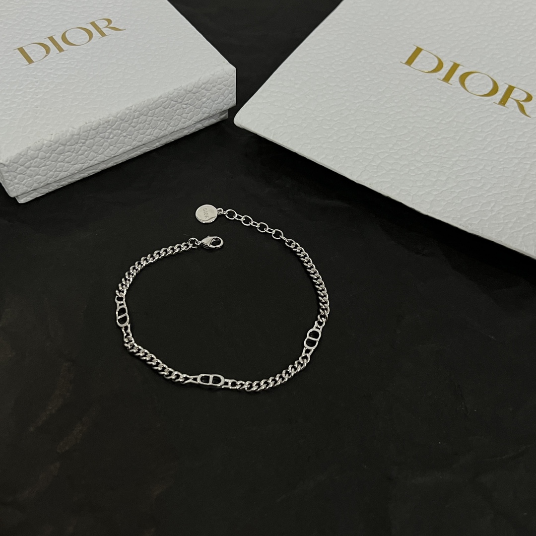 Dior CD Icon Thin Chain Link Bracelet - DopestKickz
