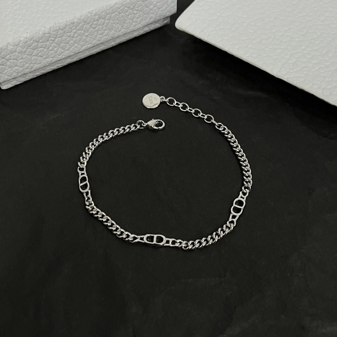 Dior CD Icon Thin Chain Link Bracelet - DopestKickz