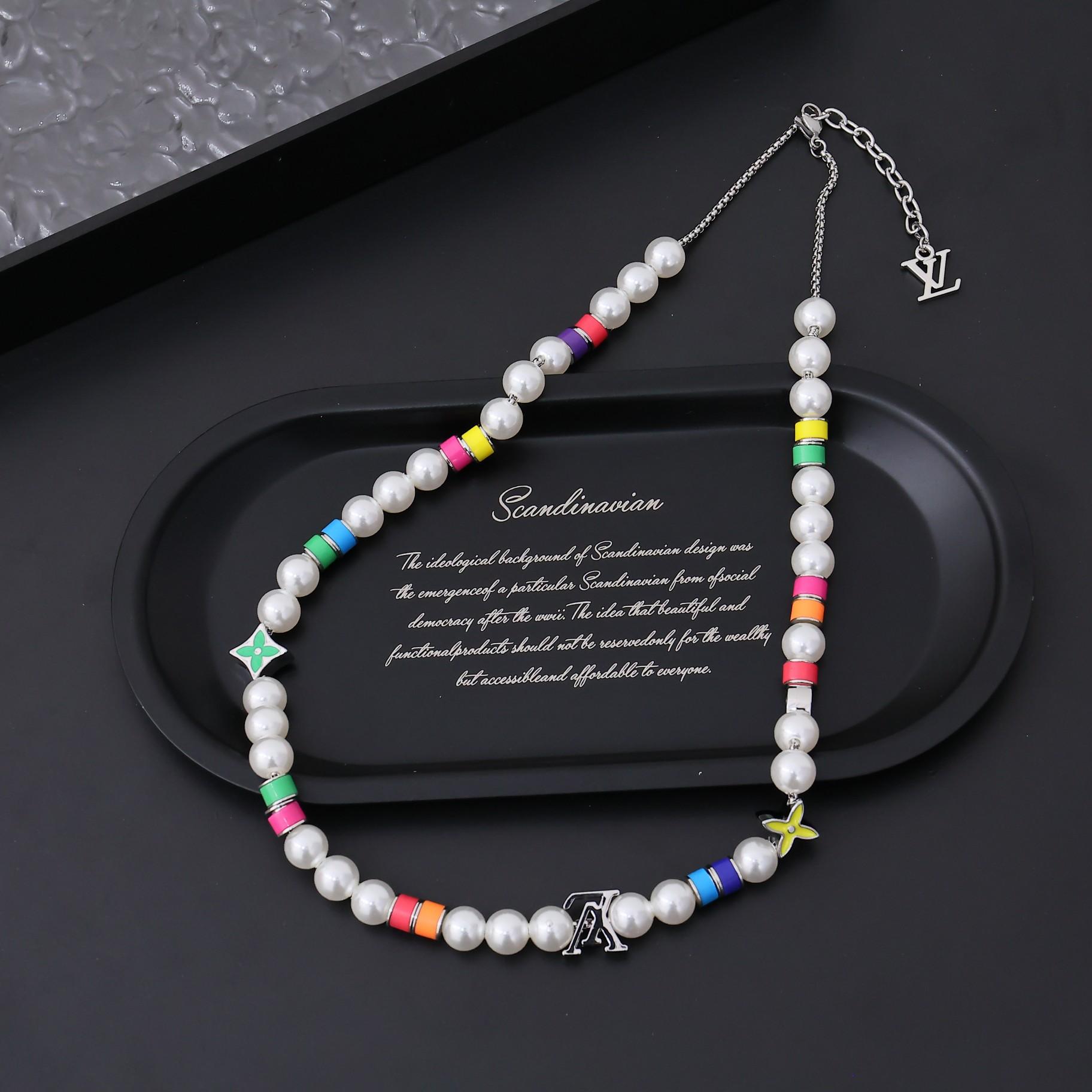 Louis Vuitton MNG Pearls Party Necklace   M01500 - DopestKickz
