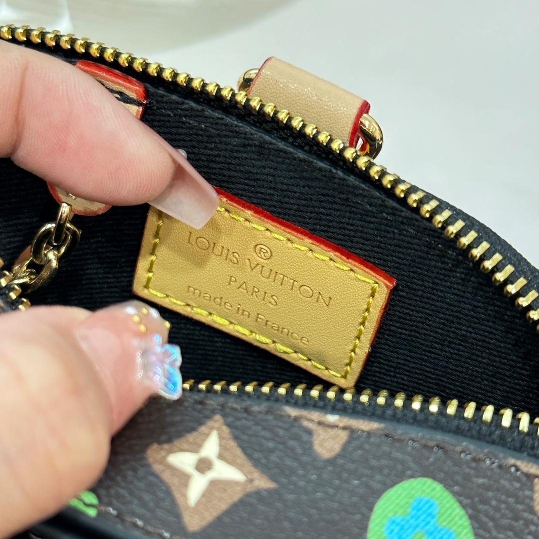 Louis Vuitton Monogram Craggy Trunk Key Holder and Bag Charm   M01943 - DopestKickz