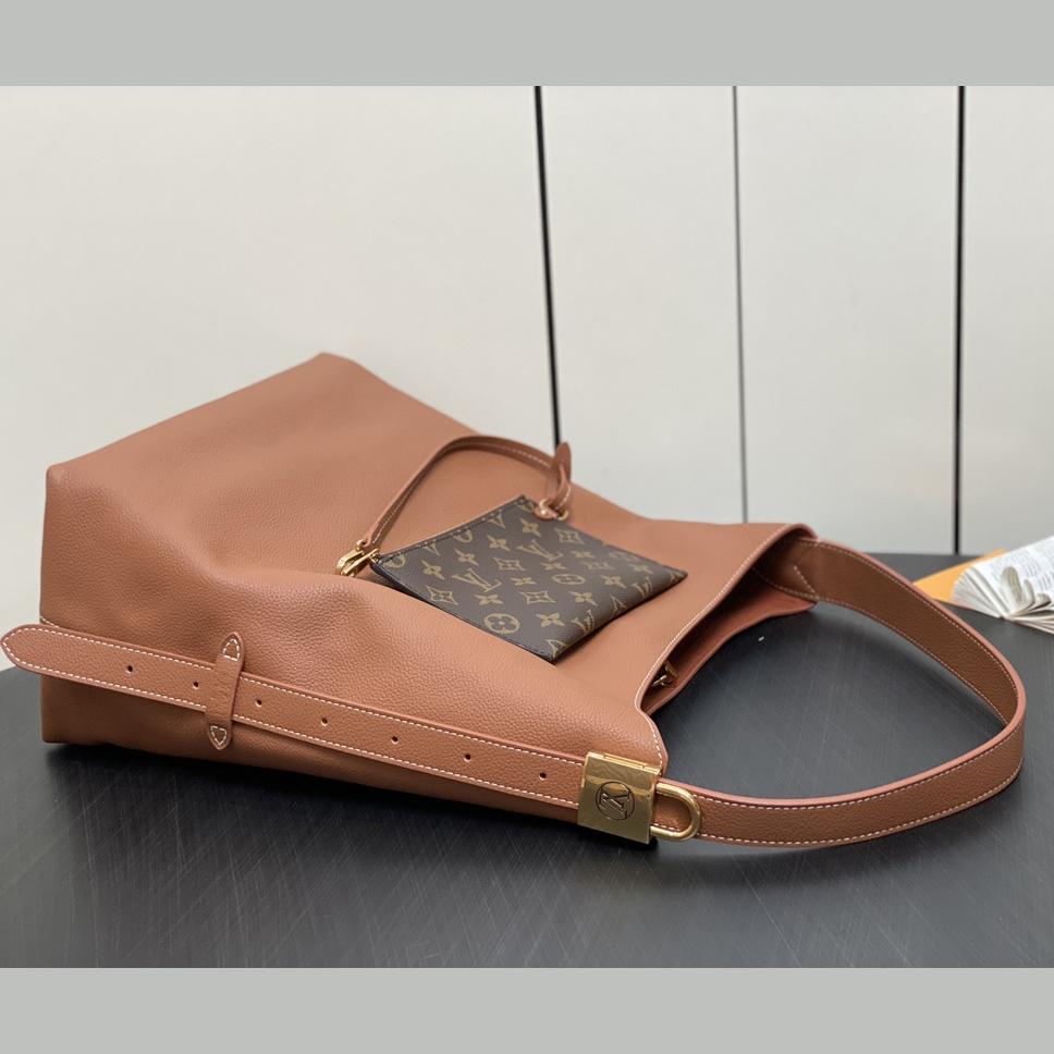 Louis Vuitton Low Key Hobo MM   M24974 - DopestKickz