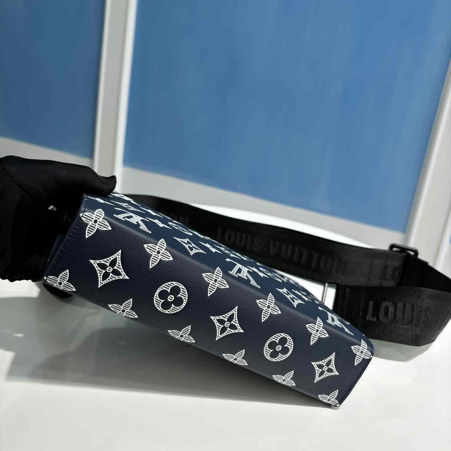 Louis Vuitton Gaston Wearable Wallet   M83384 - DopestKickz