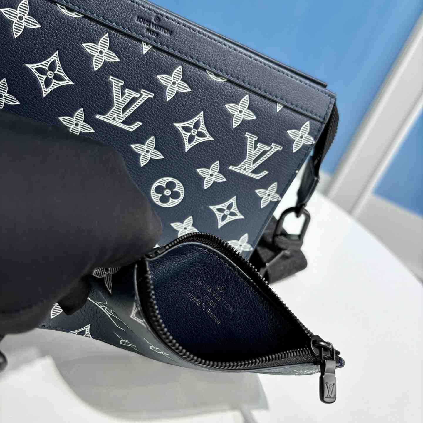 Louis Vuitton Gaston Wearable Wallet   M83384 - DopestKickz