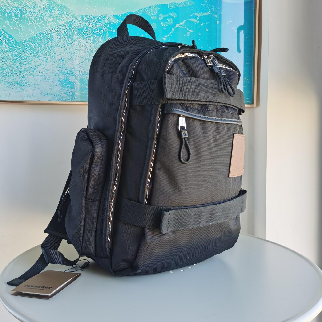 Burberry Large Cooper Backpack (30×20×49cm) - DopestKickz