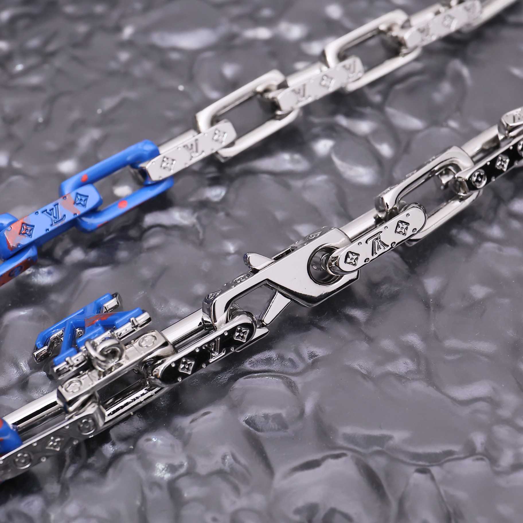 Louis Vuitton Monogram Chain Necklace   M01494 - DopestKickz