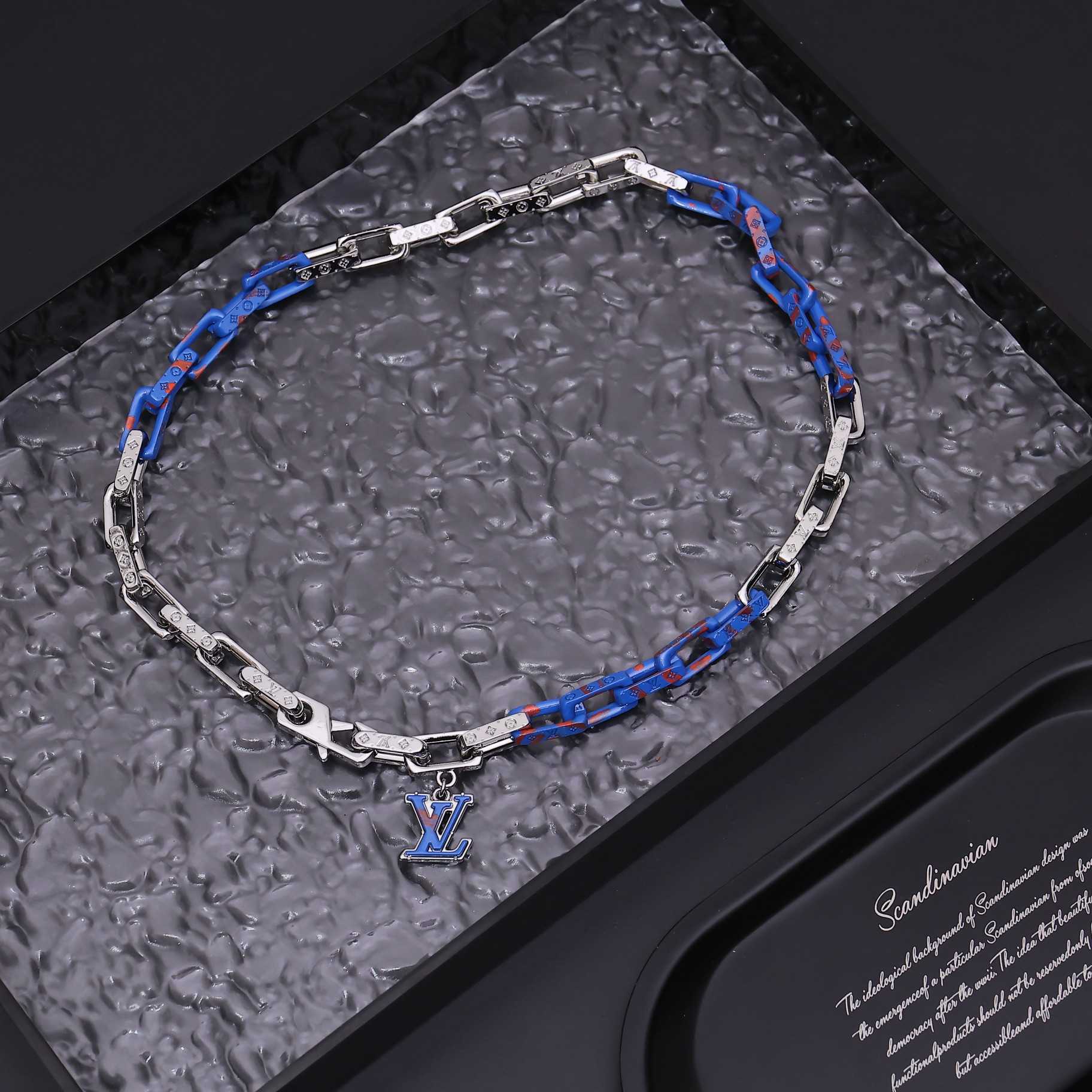 Louis Vuitton Monogram Chain Necklace   M01494 - DopestKickz