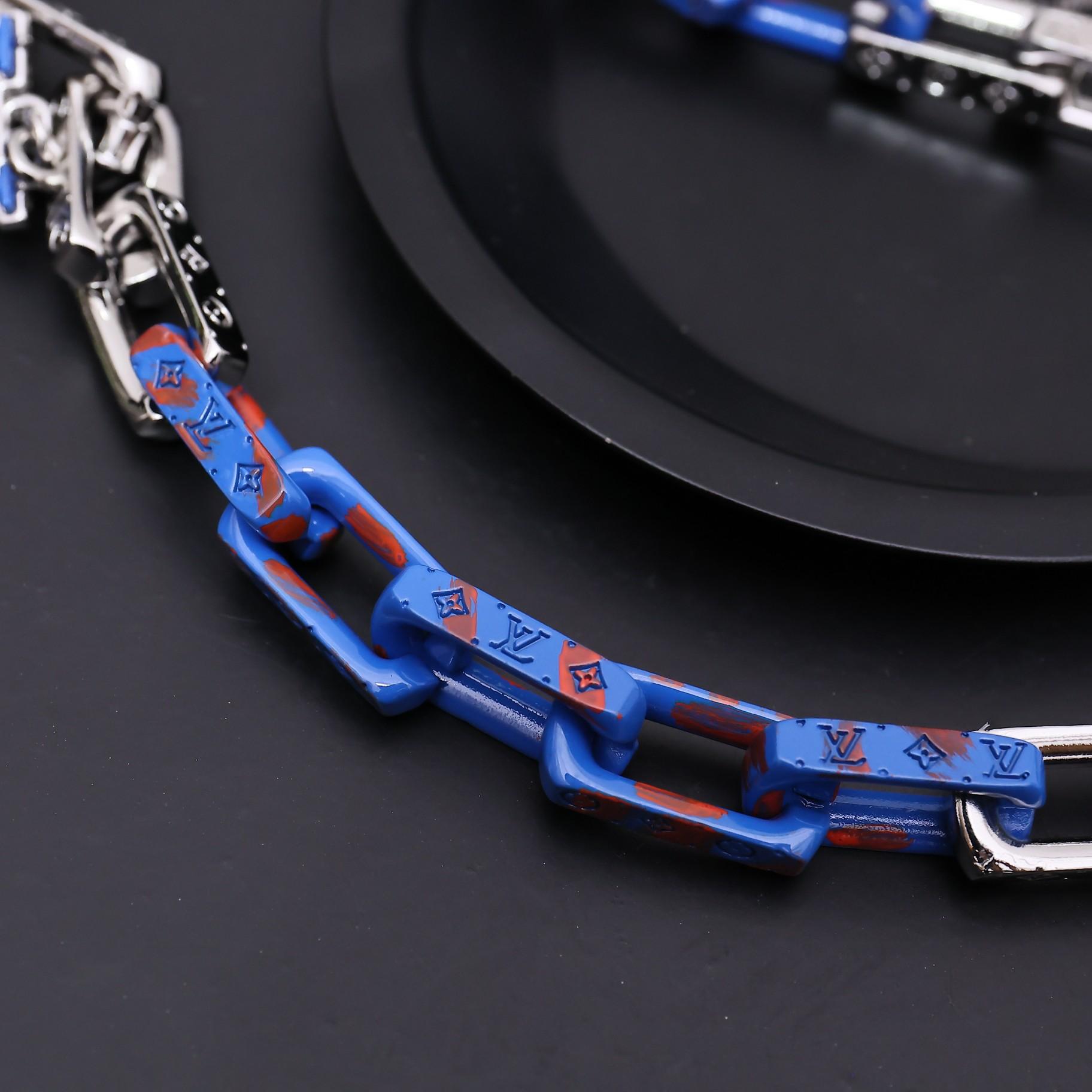 Louis Vuitton Monogram Chain Necklace   M01494 - DopestKickz