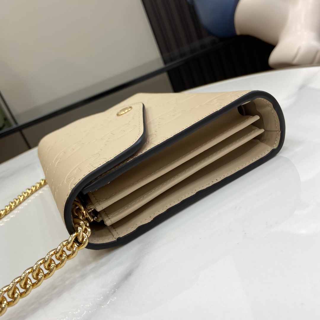 Gucci GG Chain Wallet - DopestKickz