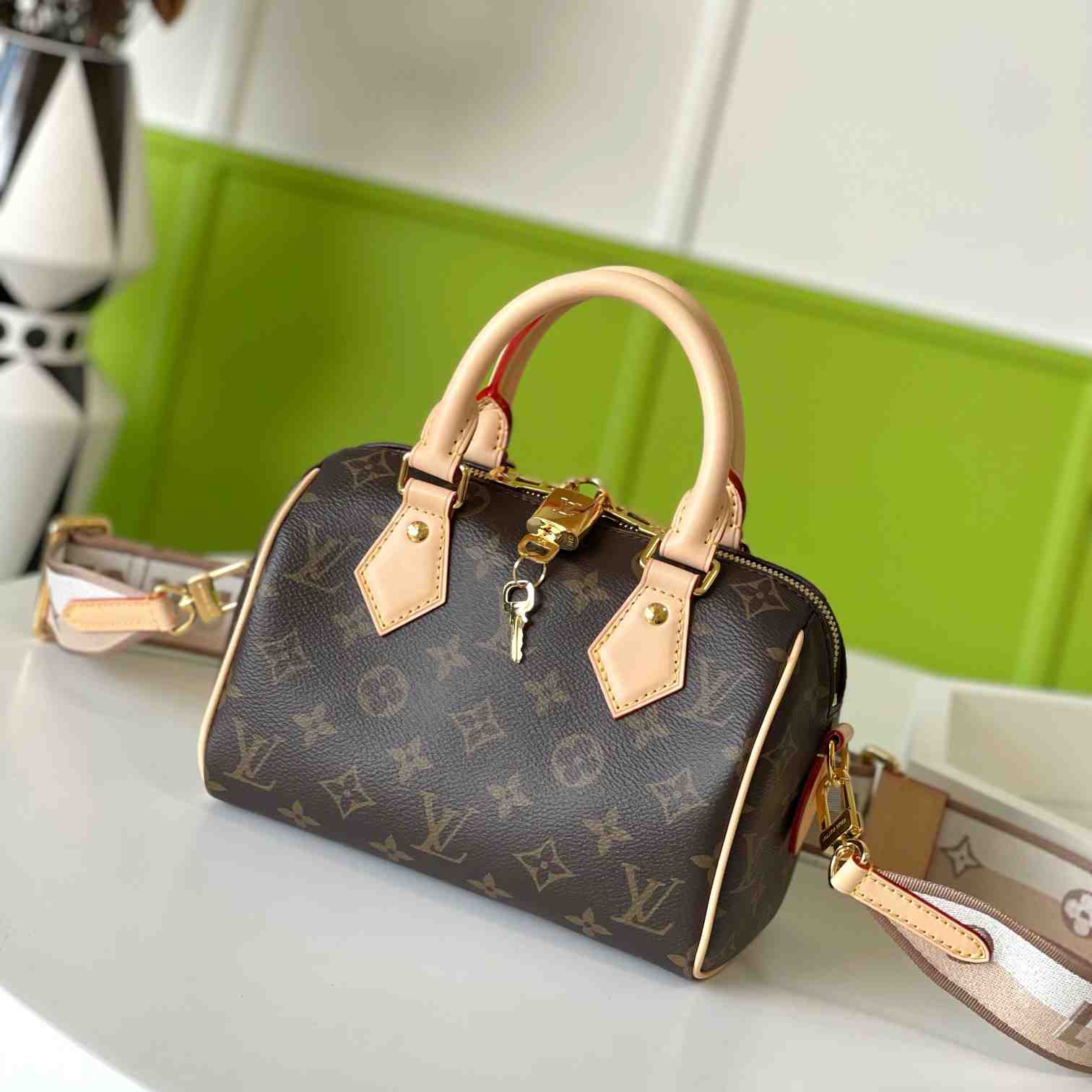 Louis Vuitton Speedy Bandoulière 20   M46222 - DopestKickz