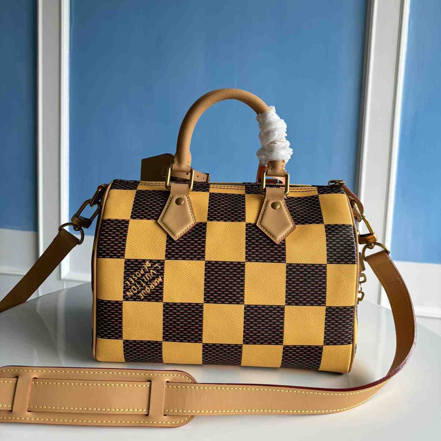 Louis Vuitton Speedy 25 Bandoulière Damier Pop   N40584 - DopestKickz