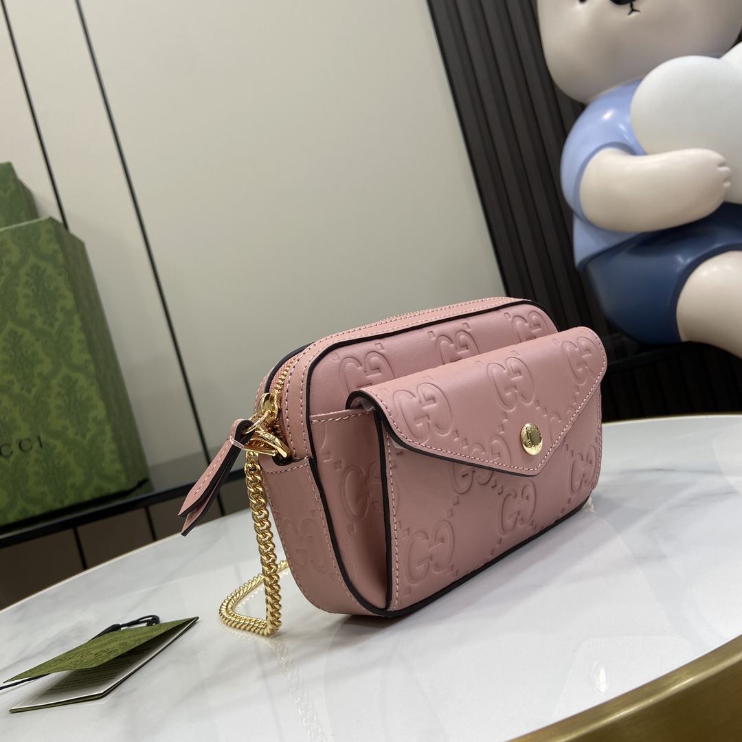 Gucci GG Super Mini Shoulder Bag - DopestKickz