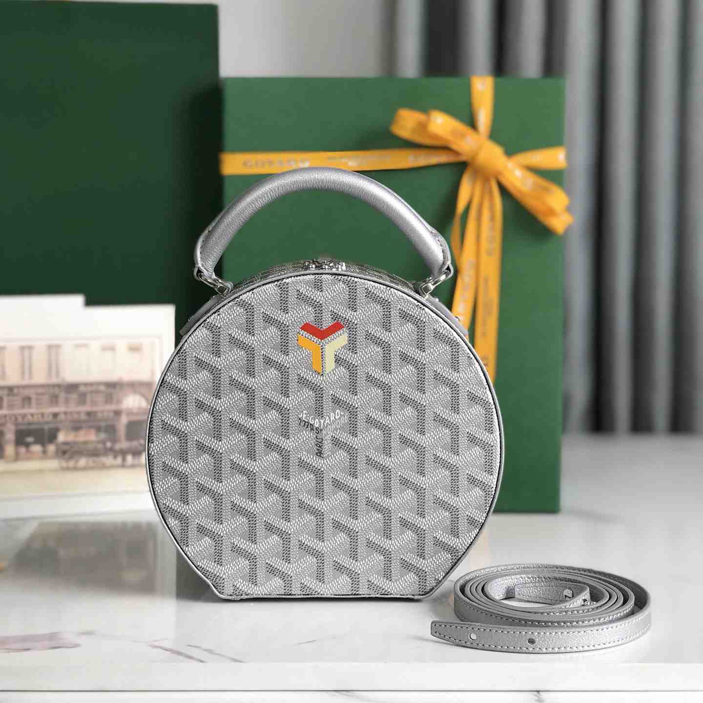 Goyard The Alto Hatbox Trunk Bag(18-16.5-7cm) - DopestKickz