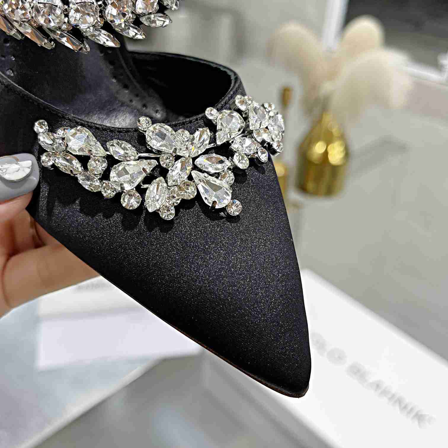 Manolo Blahnik Lurum Crystal-embellished Mules - DopestKickz