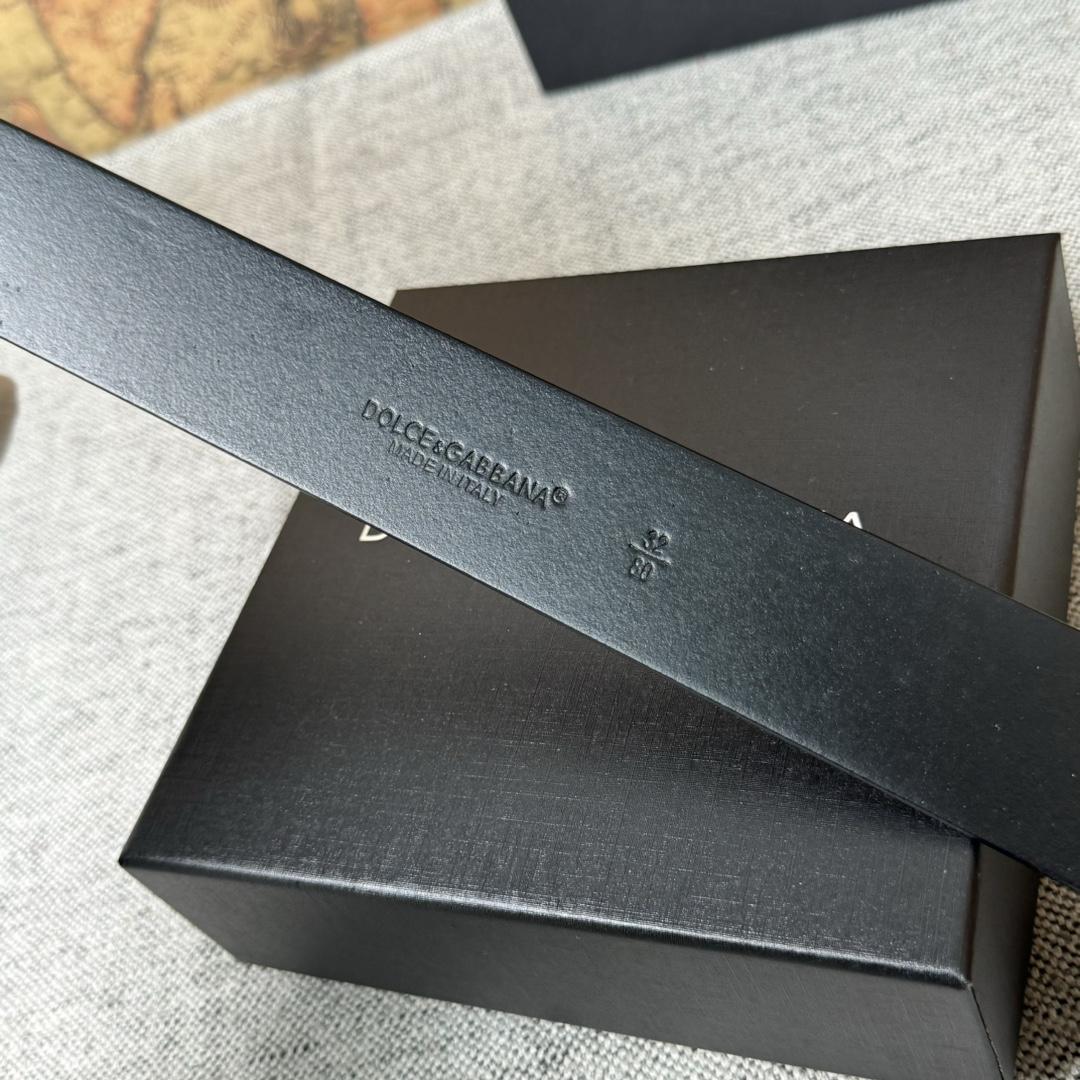 Dolce & Gabbana DG Logo-buckle Leather Belt   40mm - DopestKickz