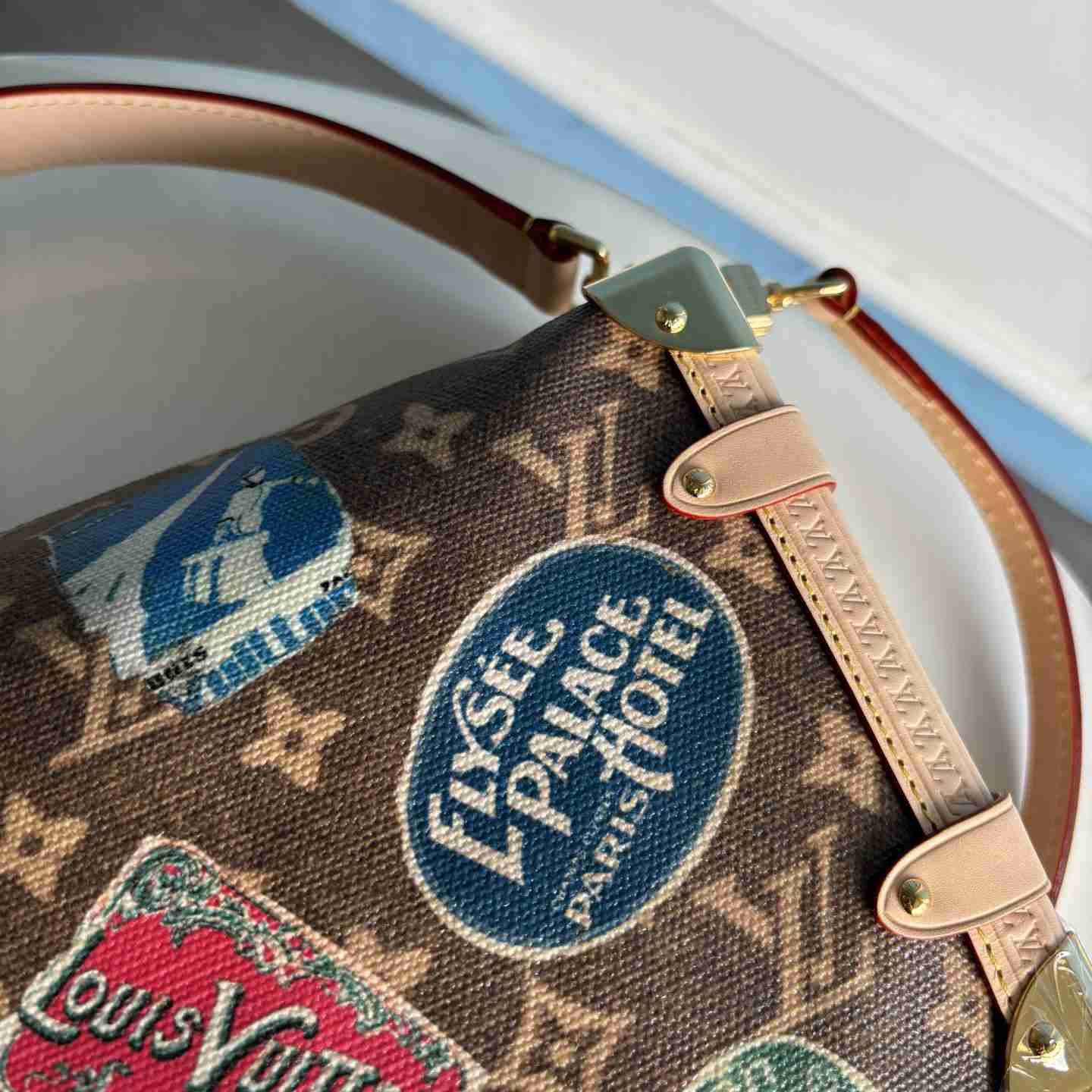 Louis Vuitton Side Trunk MM   M47085 - DopestKickz