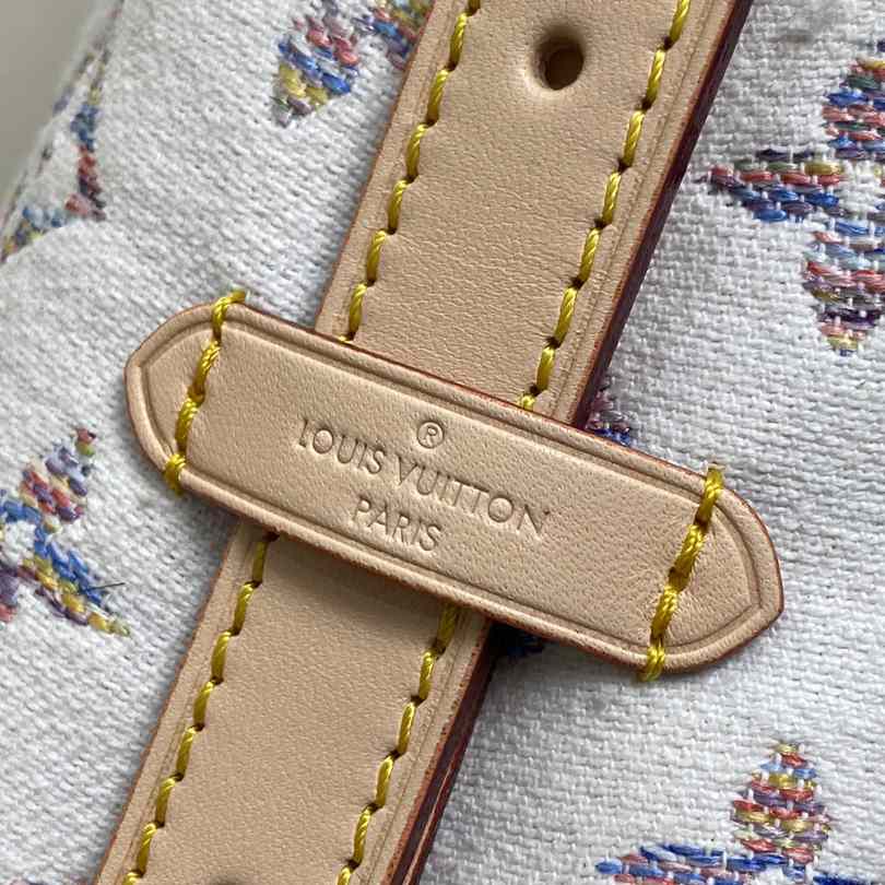 Louis Vuitton CarryAll PM   M24707 - DopestKickz