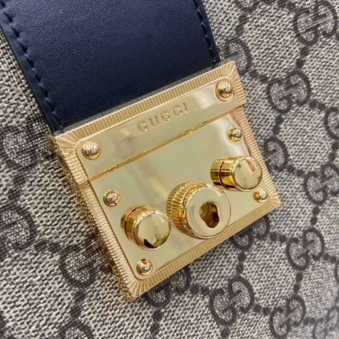 Gucci Padlock GG Medium Shoulder Bag - DopestKickz