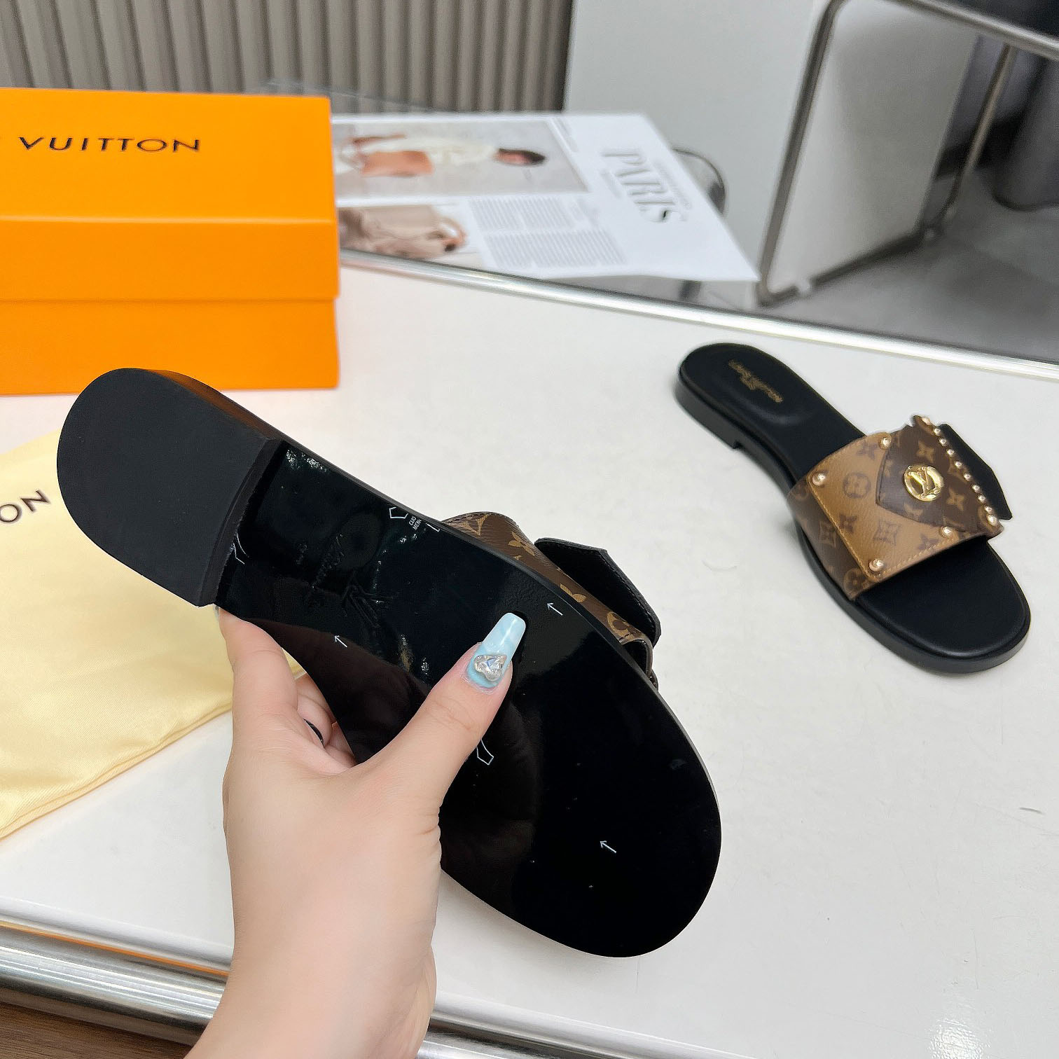 Louis Vuitton LV Frame Flat Mule   1ACXGE - DopestKickz