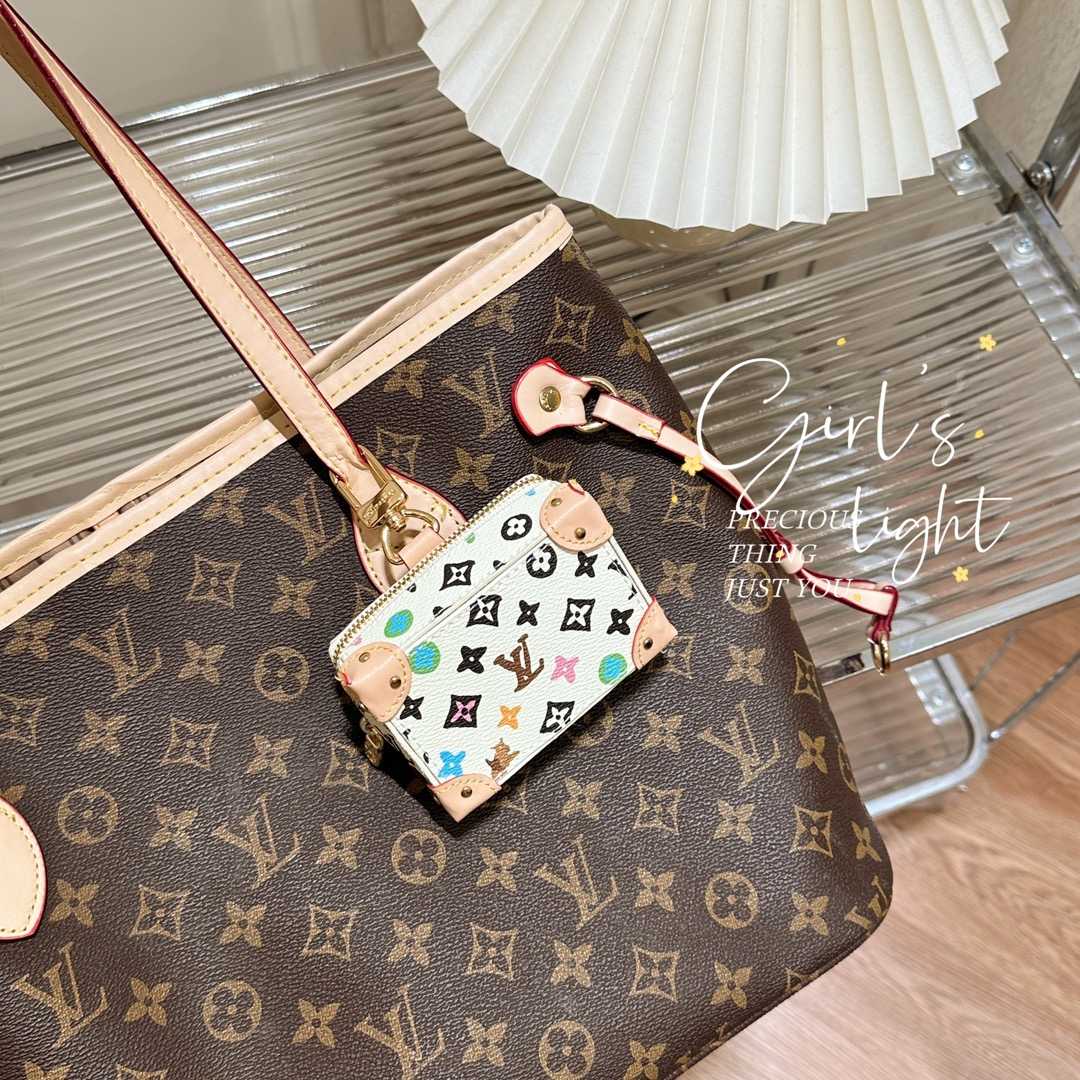 Louis Vuitton Monogram Craggy Trunk Key Holder and Bag Charm    - DopestKickz