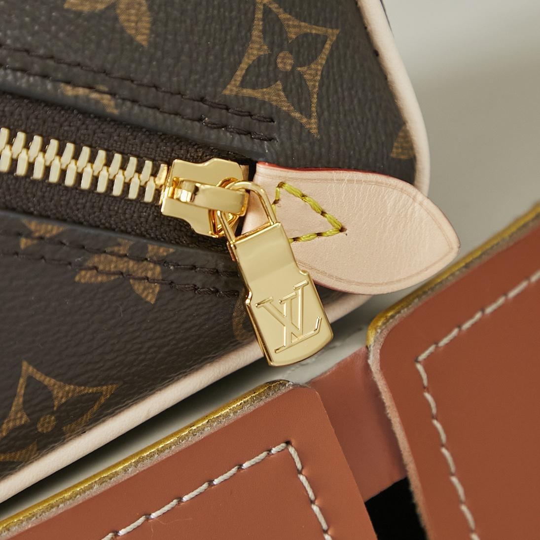 Louis Vuitton Just In Case  M47096 - DopestKickz
