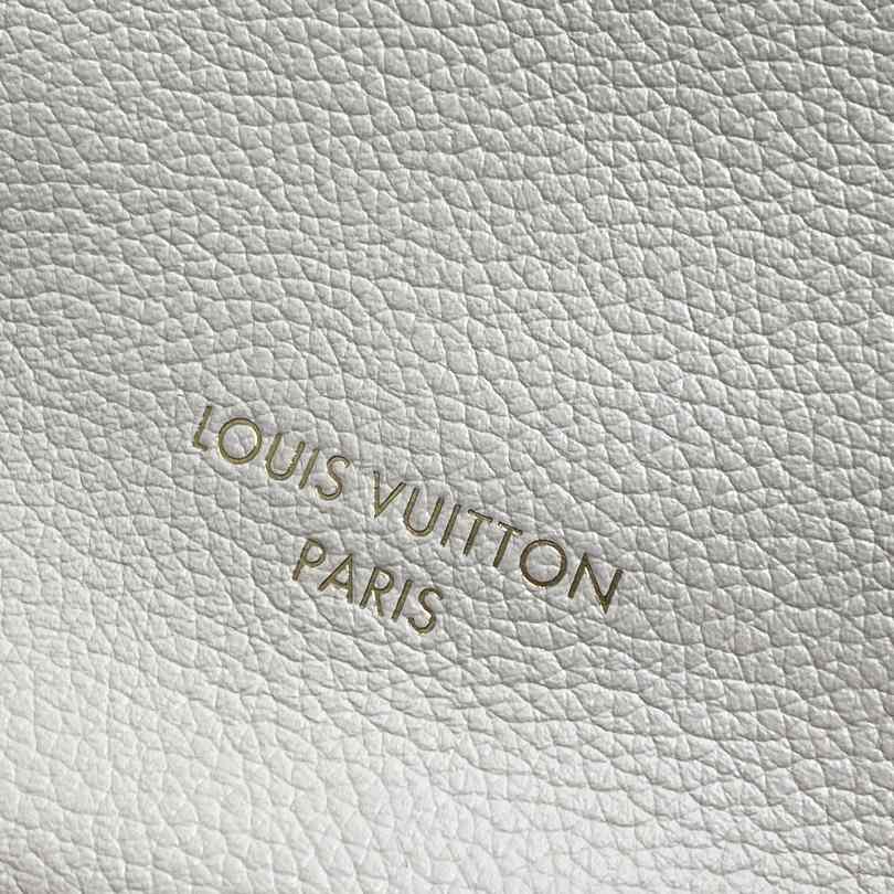 Louis Vuitton Low Key Hobo MM   M25022 - DopestKickz