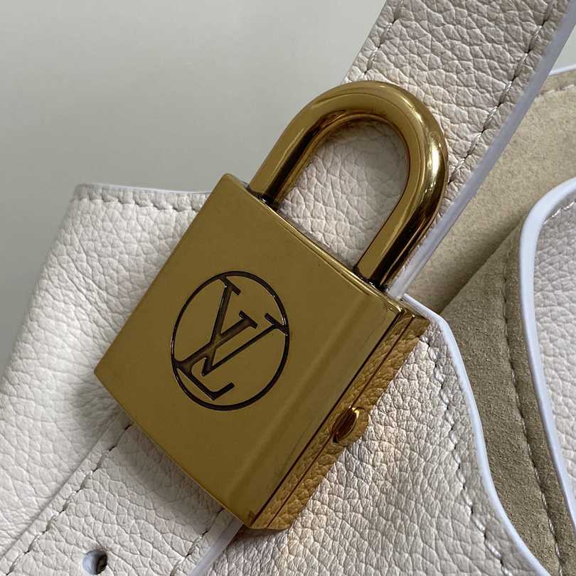 Louis Vuitton Low Key Hobo MM   M25022 - DopestKickz