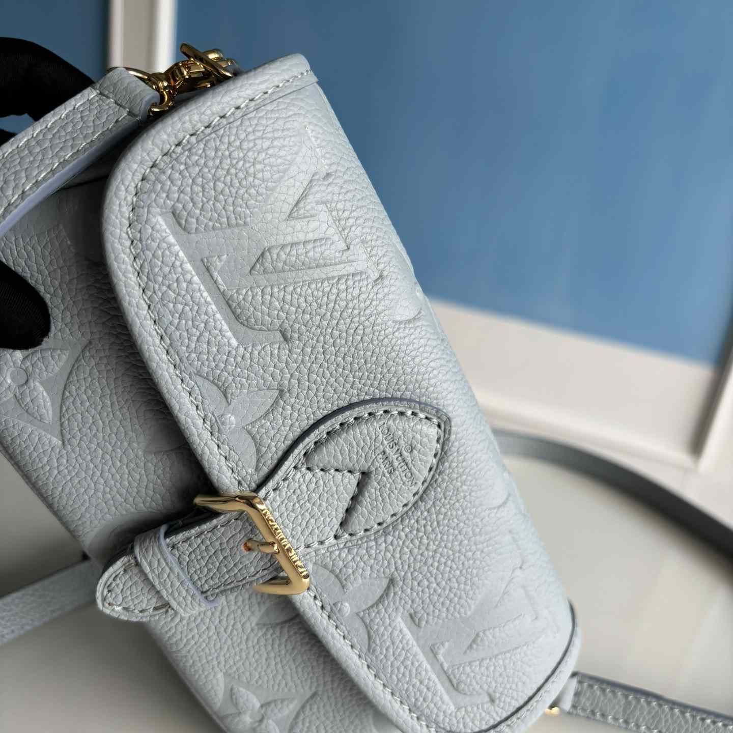 Louis Vuitton Nano Diane   M83592 - DopestKickz